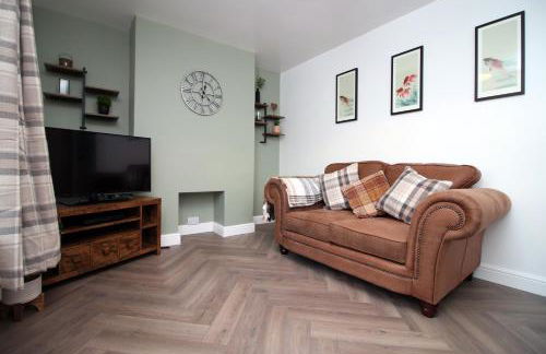 Wern farm cottage - Photo 1