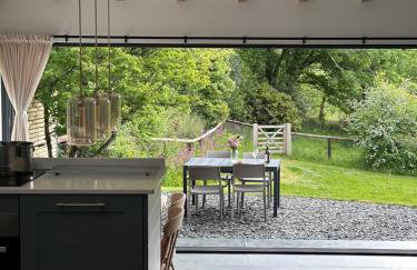 Renovated Barn with Pond View - Foto 9