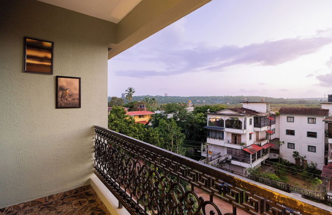 ELIVAAS Kamerios Brisa 1BHK with Jacuzzi - Photo 24