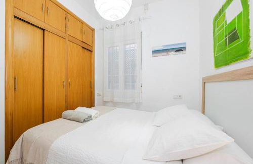 Bonito y muy fresco apartamento con patio privado - Photo 18