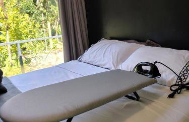 Chalé para 4 pessoas, 2km do Centro, Pet Friendly, Wi-fi 1GB, Lareira e Ar condicionado - Foto 15