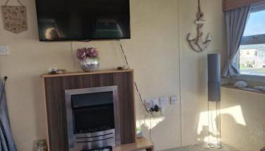 3 Bed Caravan - Sleeps 6 - Pets - Parking - Wifi - Foto 5