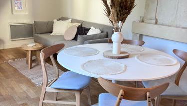 Le Jeanne, appartement en duplex proche forteresse et centre ville - Foto 4