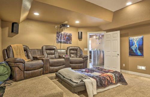 Cozy Black Hawk Retreat with Games and Patio - Foto 16