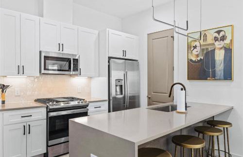 Spacious 3BR Home Near NRG Stadium, Medical Center and Downtown with Backyard, Gazebo and Fire Pit, Pet-Friendly - Foto 16