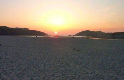 Porth Sands Beachfront Apartment - Foto 15