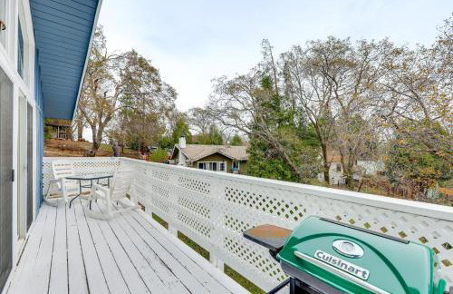 2 Mi to Lake Arrowhead! Mtn-View Hideaway with Deck - Foto 21