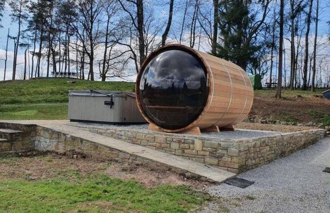 Luxurious Holiday Home in Érezée with Hot Tub - Foto 33