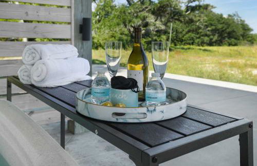 Private Waterfront Beach House with Fire-pit - Foto 9