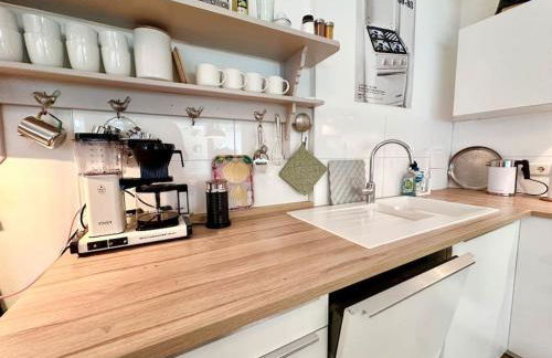 Stylish Quiet City Oasis near Cologne Central Station - Foto 6