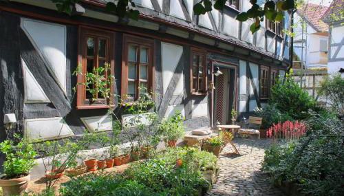 Alte Pfarre Gudensberg - Foto 1, Garden