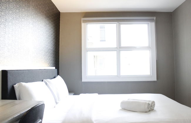 Quiet 2BR Apartment @ Parahyangan Residence Apartement with Mountain View - Foto 5