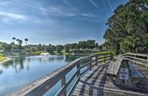 Waterfront Palm Coast Condo with Boat Dock and Pool! - Foto 34