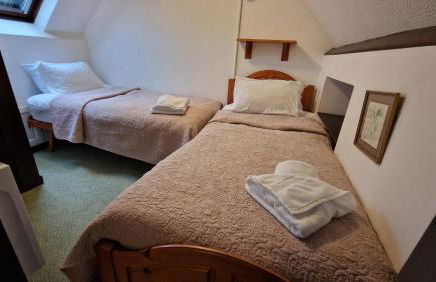 Hayloft Cottage - Dog Friendly With Private Garden - Photo 2