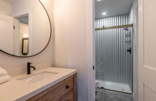 New Listing 2 bedroom +Loft 2 bath Summit E Bldg. #8 condo sleeps 8, Steps to Eagle Lodge/Chair #15 - Foto 28