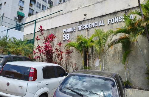 Apartamento, claro, alto,garagem,piscina todo novinho mobiliado, coração do Fonseca - Foto 5