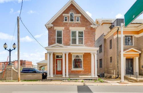 Walk Downtown Inviting Historic Home in Dubuque! - Foto 23