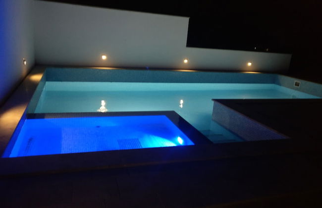 3 Bedroom 3 Bathroom Pool ,ivy House Montenegro - Foto 22