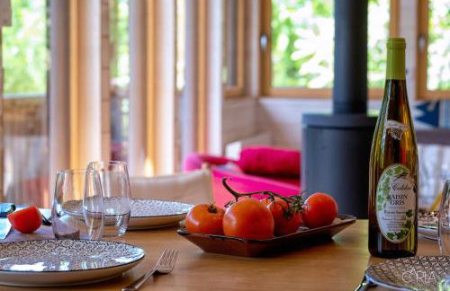 Détente au Bord de l'Eau - Le Chalet du Carla avec Spa et Ponton Privé - Foto 10