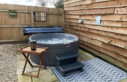 Country Lodge Retreat - Photo 2