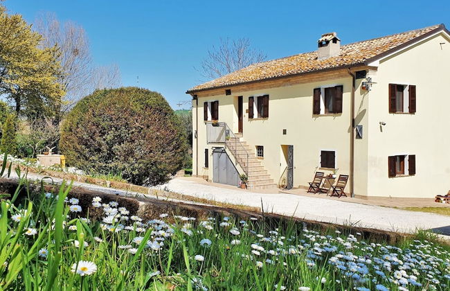 Holiday House in Filottrano on the Beach by the sea - Photo 1