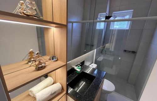 Beira-Mar Sofisticado com Vista Mar e Piscina - Foto 42