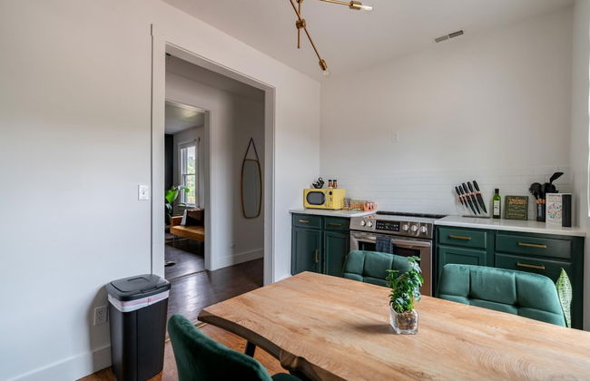 NEW Luxe Pet Friendly Free Parking Downtown - Foto 51