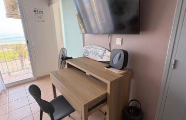 Apartment T2 Saint Cyprien Appartement avec vue sur la mer, à 50 m de la plage, parking - Photo 10