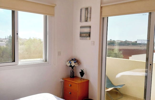 Stunning Spacious 2-bed Apartment in Liopetri - Foto 6