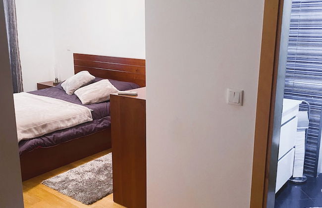 3 Bedroom Flat Aguiar - Photo 9