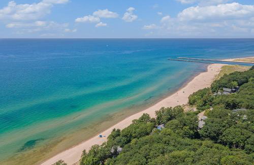 Private Beachfront Lake Michigan Getaway - Foto 7
