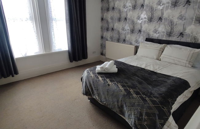 Stylish 2 Bedroom Apartment in Havant - Photo 3