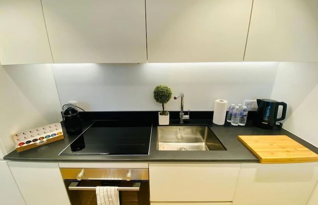 Luxury Brand New Flat w. Terrace&Parking - Photo 10