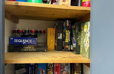 Delightful 3 Bd Home with King size bed, hot tub, playground! - Foto 38