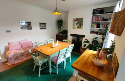 Perfect for Snowdon. Groups, families+dogs welcome - Photo 7