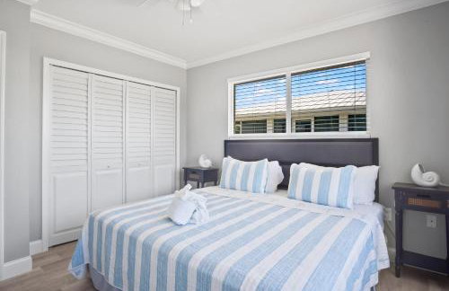 NEW!Paradise PalmsDockPoolKayaks GrillView! - Foto 48