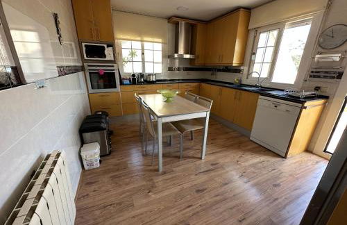 Sunny forest Villa near Barcelona - Foto 58