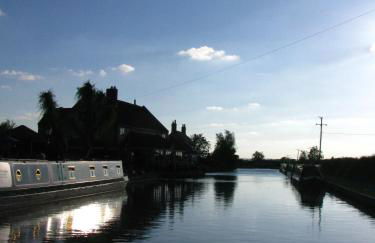 Rew Farm Country & Equestrian Accommodation - Sunrise Lodge - Foto 74