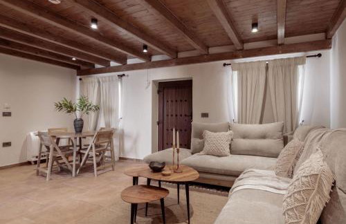 Villa Frontale - Restored Villa with Pool Perfect for 6 Nestled Next to a Traditional Olive Mill and Local Farms Offering Authentic Hospitality and Organic Delights By Villa Mana Gers - Foto 10