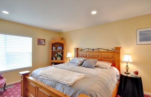 Waterfront Oregon Abode with Balcony and Ocean Views! - Foto 4