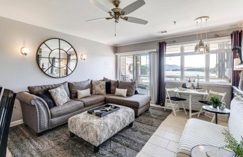 Beach and Pool Access Smith Mountain Lake Getaway! - Foto 3