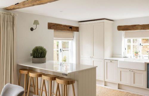 NEW - The Nook by The Butler Collection - Foto 2