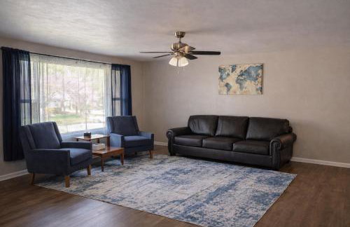 Hot Tub Hideaway by Timber Oaks Vacation Rentals - Foto 2