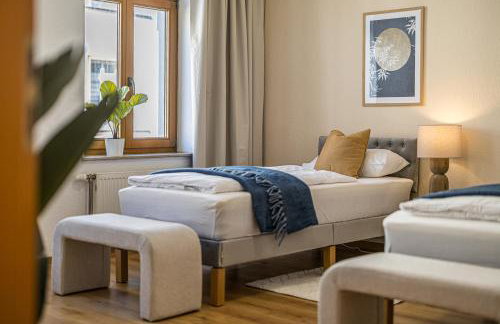 LeHaStays - Apartment Buckau 15 I 2 Zimmer I voll ausgestattete Küche I Balkon I Smart TV - Photo 34