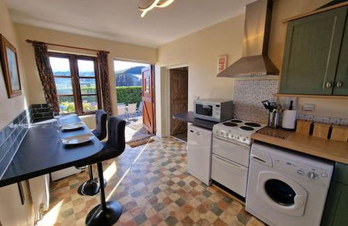 Swallows Nest Guest House - With Hot Tub - Foto 7