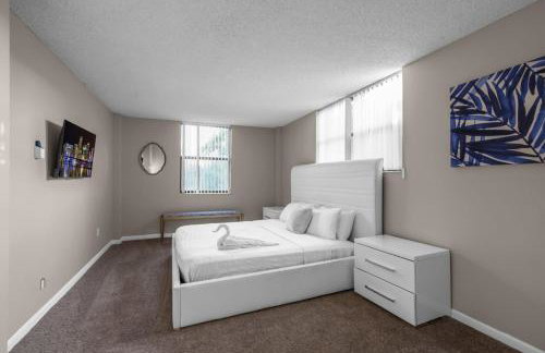 Stylish 2BR in North Miami with Free Parking - Foto 18