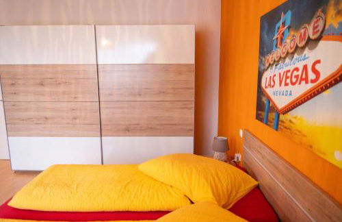 Fewo Art City-Studio Kassel 2, groß, modern, citynah, 3 Schlafzimmer, 2 Bäder, kostenfreie Parkplätze, 2 Süd-Balkons, Herkulesblick - Foto 14