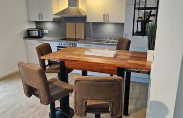 Stilvoll-möbliertes Apartment - Photo 4