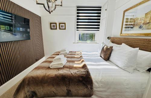 Designer 2 Bed Luxury Apartament with Private Garden in London - Foto 6