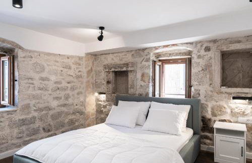 Charming stone apartment with jacuzzi in center of Omiš - Foto 8